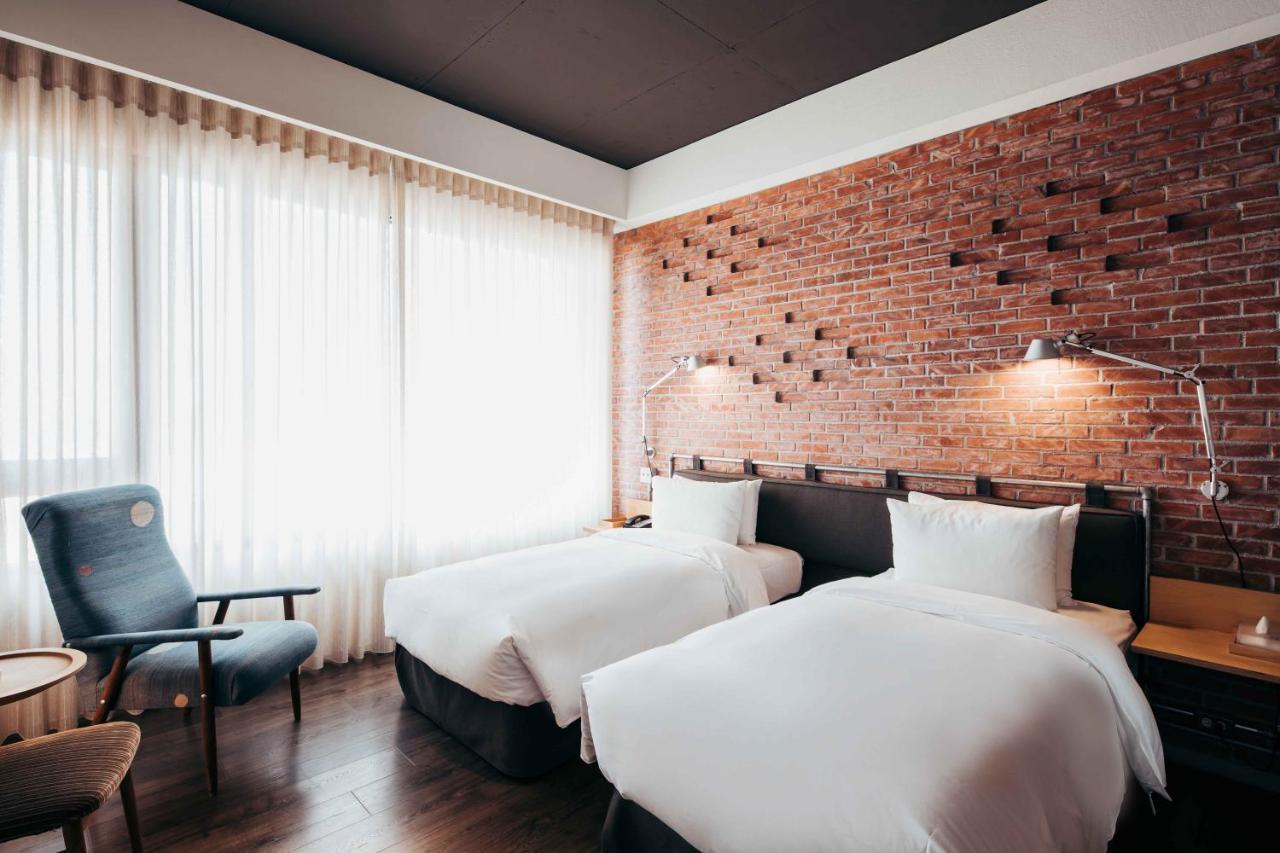 U.I.J Hotel & Hostel Tainan Esterno foto
