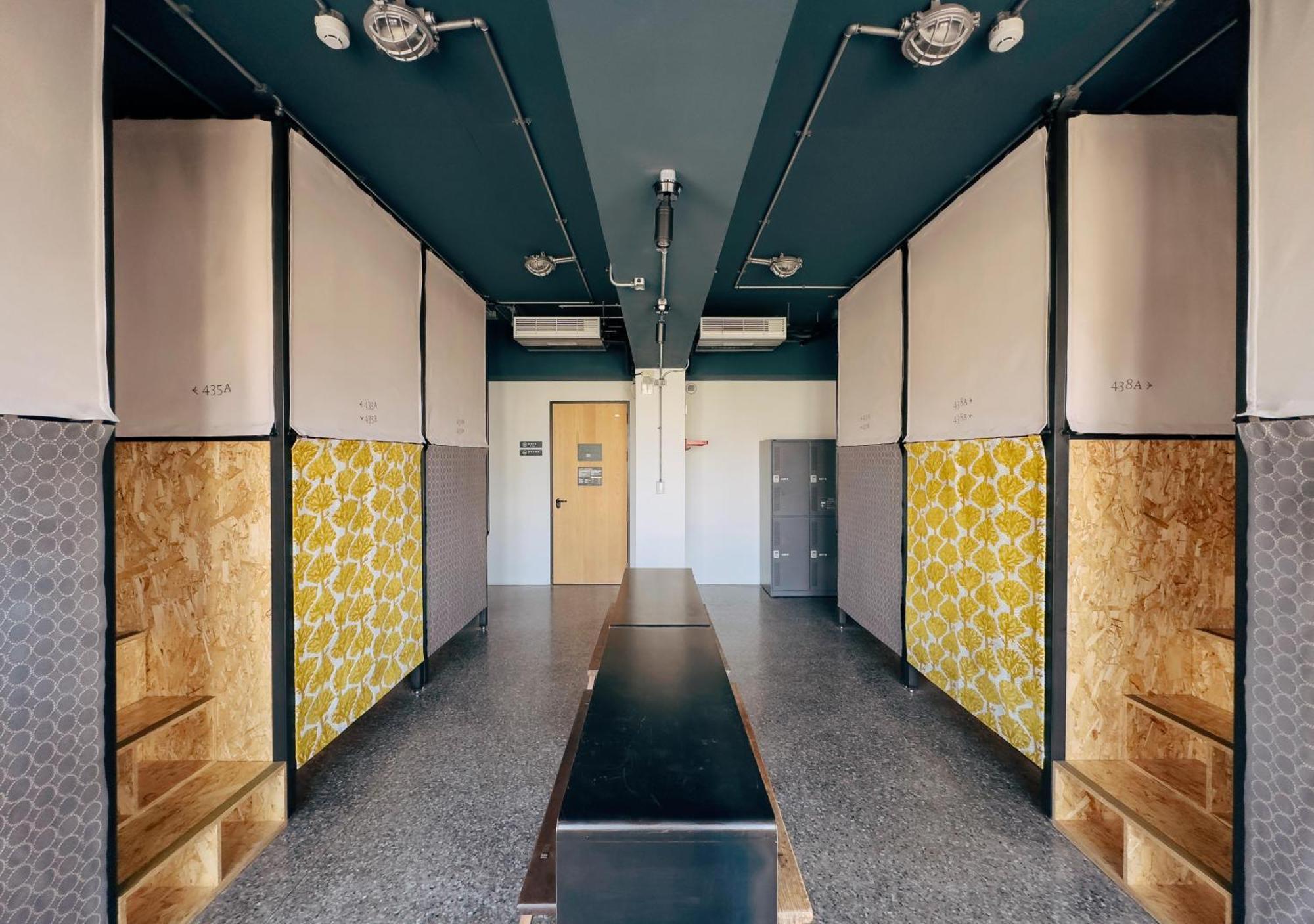 U.I.J Hotel & Hostel Tainan Esterno foto
